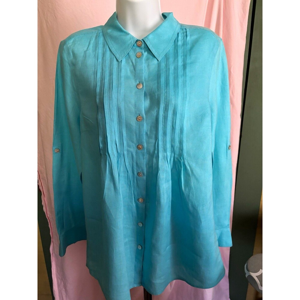 Tyler Boe Women’s Blue Solid Woven Pleated Front Button-Up Collared Blouse